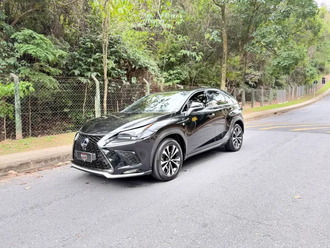 Lexus NX-300 H F-sport 2.5 16V Aut. 2019