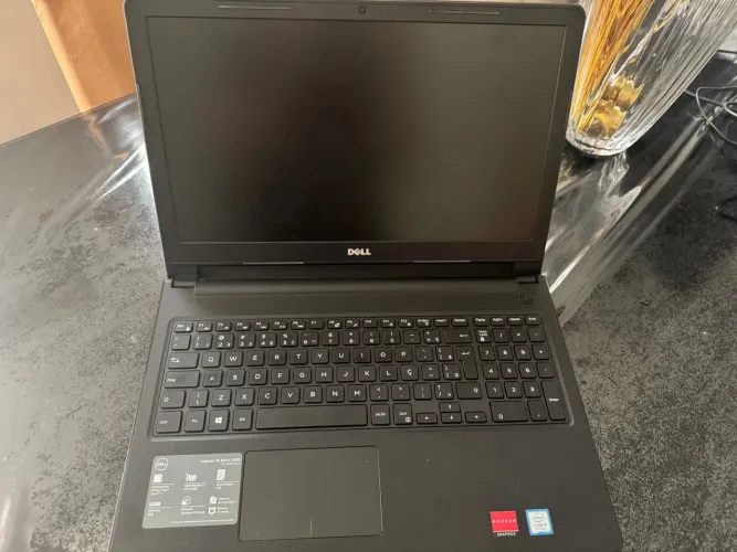 Notebook Dell Inspiron 15 Série 3000