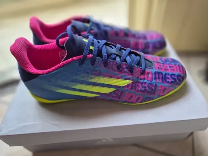 Chuteira Adidas Messi SpeedFlow