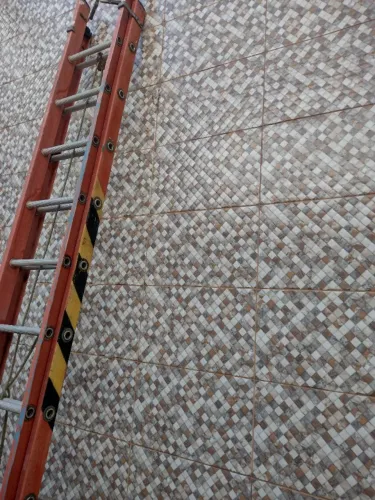 Escada WBartolo 18 degraus usada