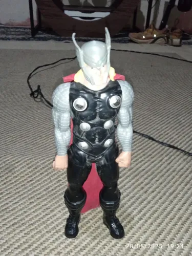 Boneco Thor - Marvel