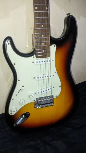 Guitarra Memphis by tagima Canhota