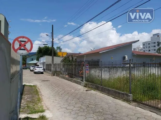 Terreno à venda, 271 m² por R$ 1.500.000,00 - Centro - Itajaí/SC