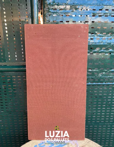Folha de eucatex/chapatex em moldura de madeira de pinus - 85cm x 43cm