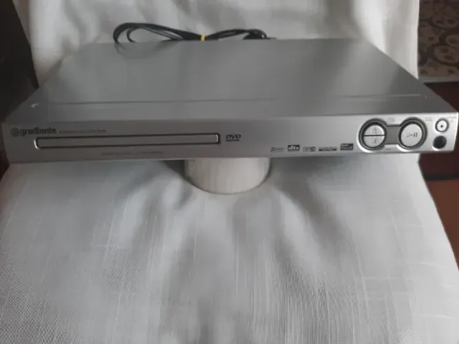Multimedia DVD Player D-203