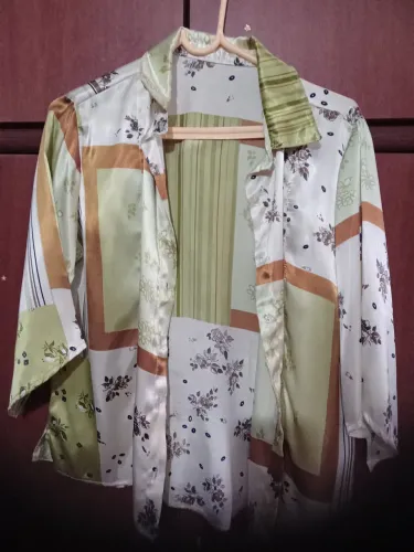 Camisa de seda estampada