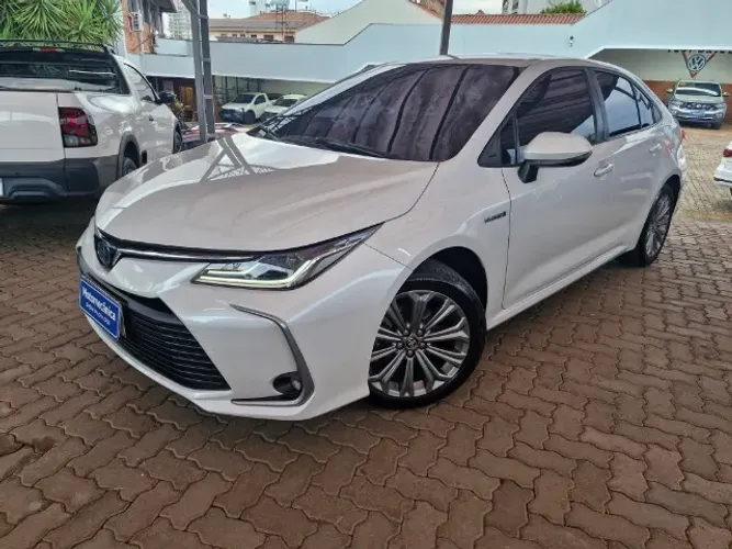 Corolla Altis 