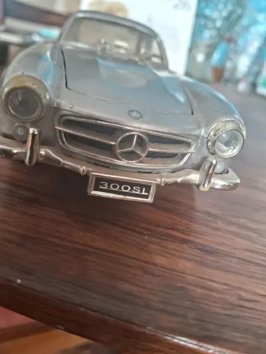 Mercedes-Benz 300SL - Modelo de Coleção