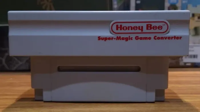 Adaptador Honey Bee de Famicom para SNES