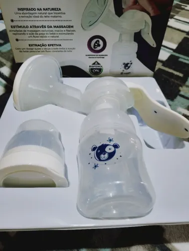 Bomba manual tira leite usado uma única vez