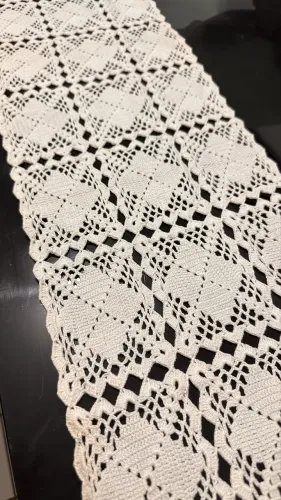 Passadeira de crochê branca 