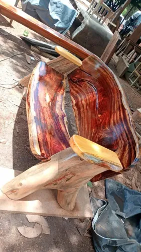 Cadeira de Madeira Maciça