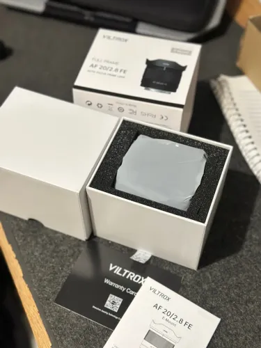 Lente Sony 20mm f/2.8 Sony E-Mount