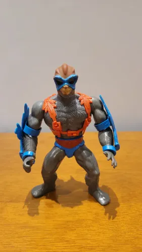 BONECO STRATUS ESTRELA HE MAN MOTU ANOS 80 COMPLETO