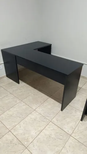 Escrivaninha em L Preta 1.80m x 1.27m x 53cm Prof - Entrego