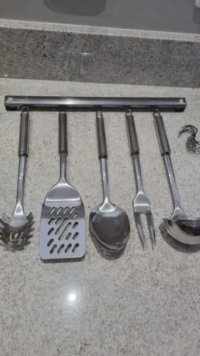 Jogo de Utensílios Inox 5 Peças com Barra para Pendurar - Brinox