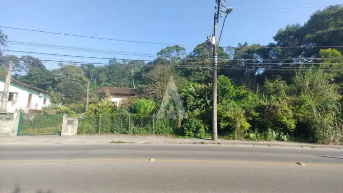 Terreno à venda no bairro Costa E Silva em Joinville, por R$ 2.700.000.00.