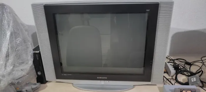 TV Samsung 29 -  Tela Plana CRT - Modelo CL29Z30HM - Entrada HDMI