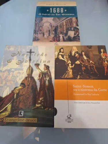 Livros Históricos - John E. Wills, Evangeline Bruce, Emmanuel Le Roy Ladurie