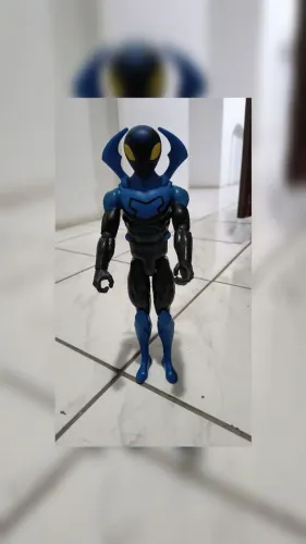 Boneco Besouro azul