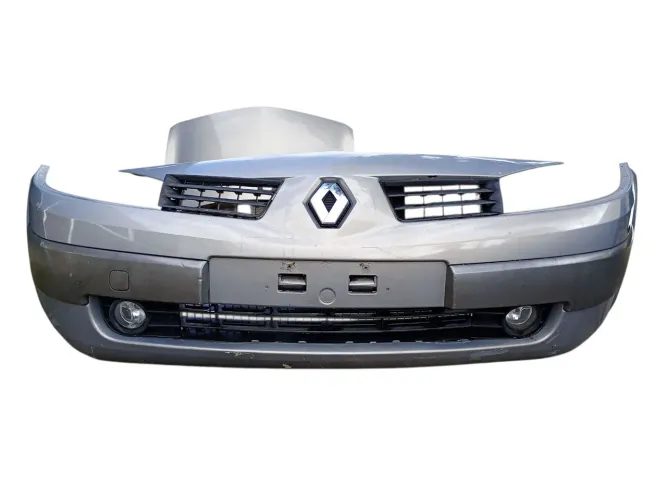 Para-choque dianteiro Renault Megane 2006 a 2013 com detalhes