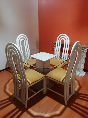 Mesa de Jantar de Mármore Travertino e Tampo de Vidro