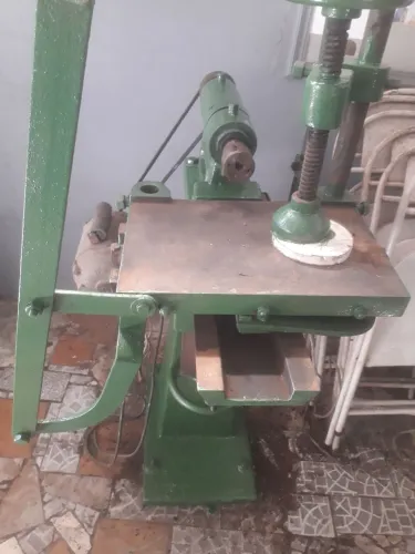Tupia para trabalhar madeira