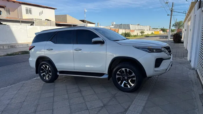Toyota Hilux SW4 SRX 4X4 2.8 TDI 16V Dies. Aut. 2022