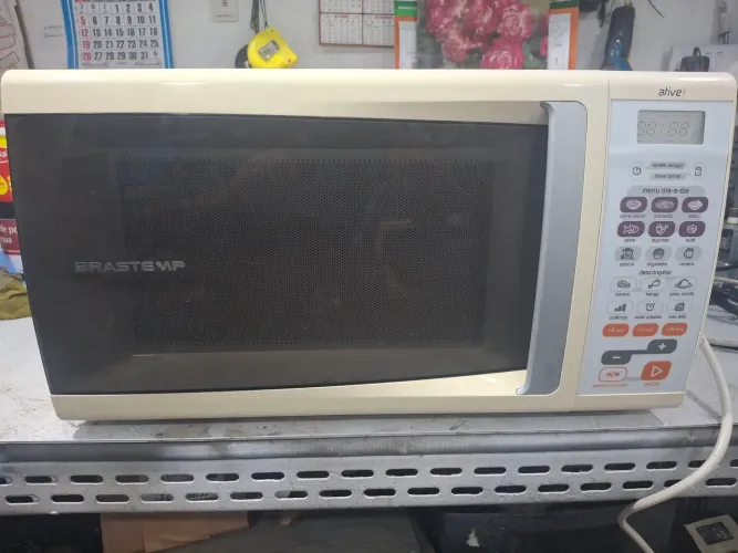 Microondas BRASTEMP ative 31 litros 127 v