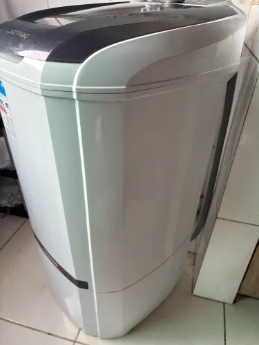 Tanquinho de lavar roupa 