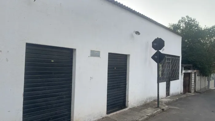 Aluga-se Ponto Comercial Areinha- Viana