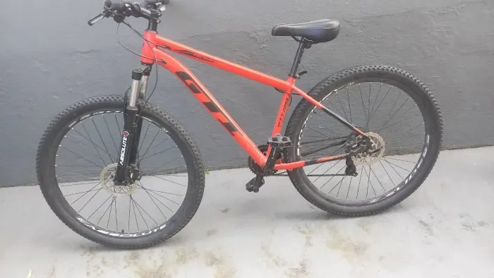 Vende-se bicicleta GTI Roma