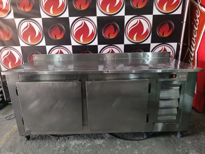 Balcão refrigerado 2 portas todo no aço inox por dentro e por fora 220 volts