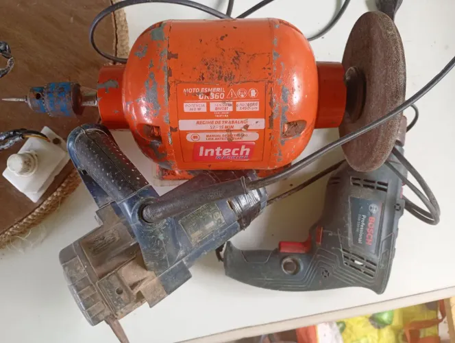 Furadeira Makita etc