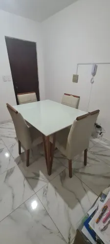 Mesa jantar 04 cadeiras - Região da Vila Rubim