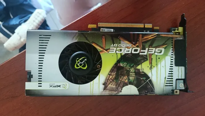 GeForce 9600 GT