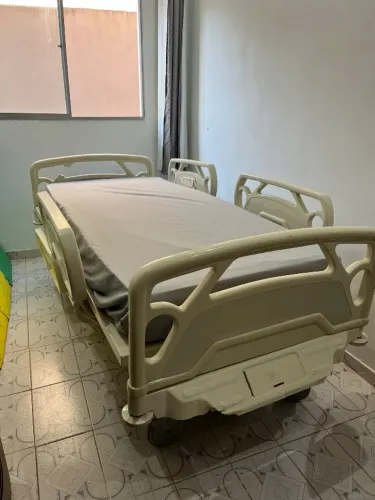 Cama hospitalar automática motorizada articulada 110v com colchão