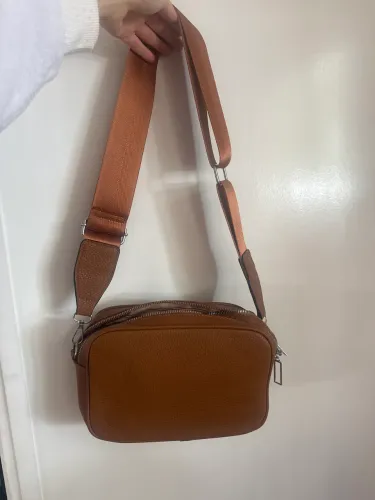 BOLSA NOVA, EM PERFEITO ESTADO