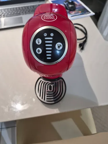 Cafeteira Dolce Gusto Gênios S Plus