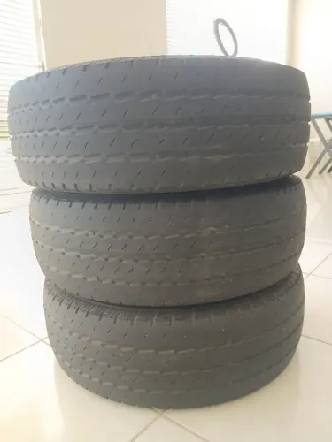 PNEUS PARA VAN