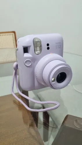 VENDO CÂMERA INSTAX MINI 12, NOVA, R$450