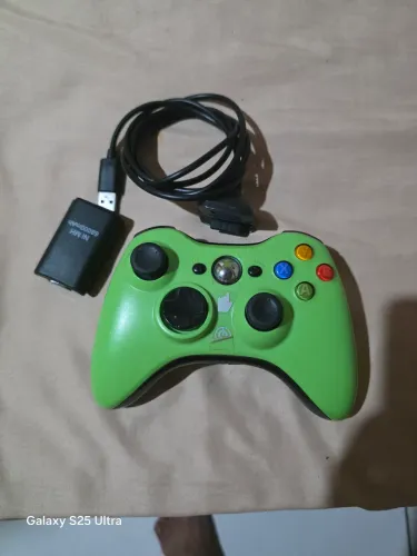 Controle de xbox 360 original ediçao alien green