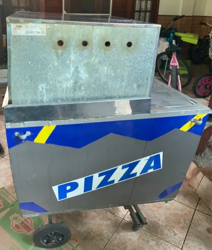 Carrocinha de Pizza semi-nova