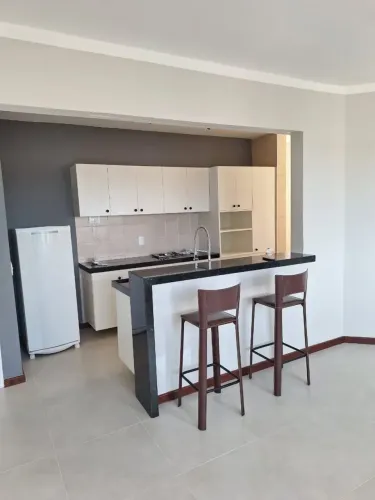 Porteira fecahda! Belíssimo apartamento no Papicu