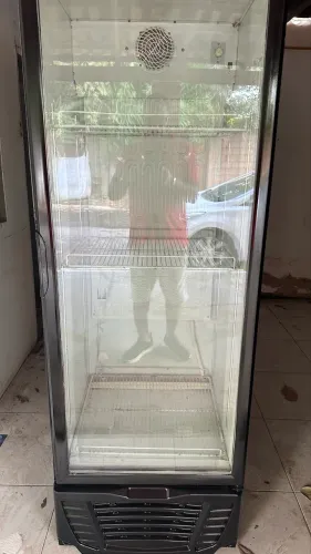 Freezer expositor Gelopar
