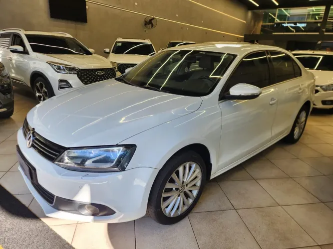Volkswagen Jetta Comfortline 2.0 T.flex 8V 4P Tipt. 2014