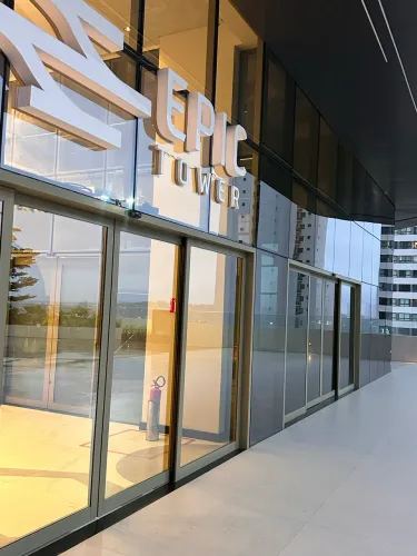 Alugo sala comercial no Epic tower