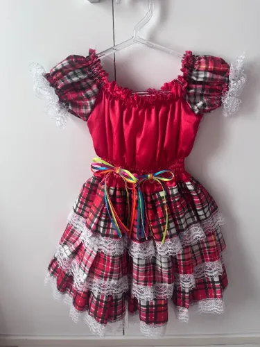 Vestido caipira- Veste G/ 1 ano