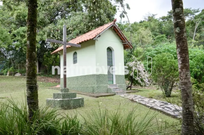 Sítio completo com excelente infraestrutura
