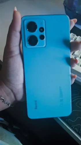 Celular redmin note 12 4g, 128gb, bateria boa celular nunca aberto com pequeno trincado.